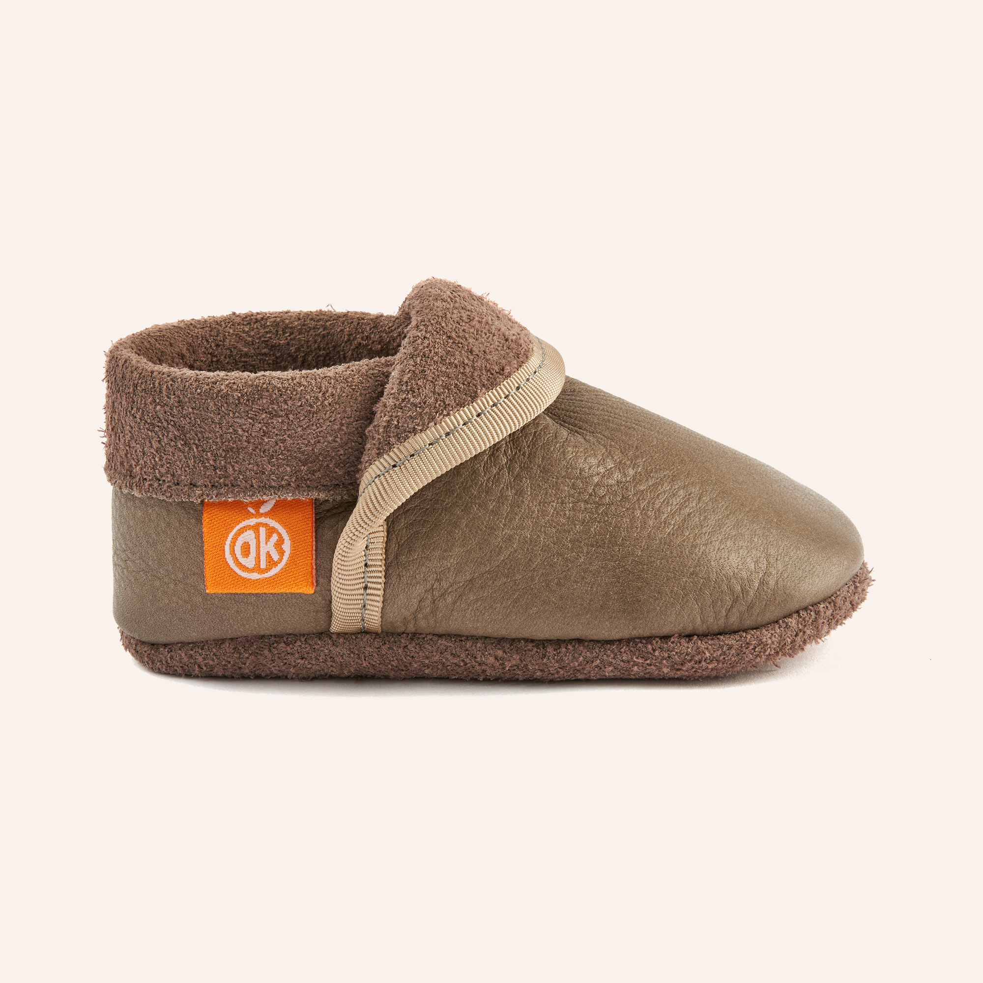 Children's Slippers Classic Beige - Image 2
